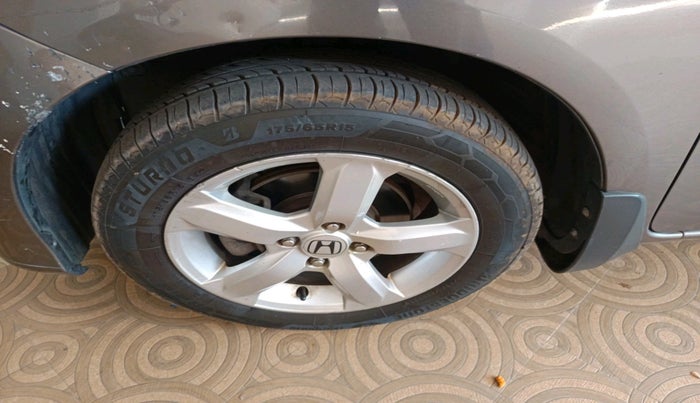 2012 Honda Jazz 1.2 L I-VTEC SELECT, Petrol, Manual, 82,498 km, tyre