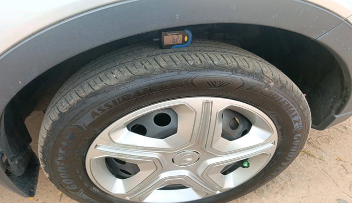 2020 Tata NEXON XZ PETROL, Petrol, Manual, 48,276 km, tyre