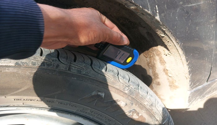 2018 Tata Tiago XM PETROL, Petrol, Manual, 31,629 km, tyre