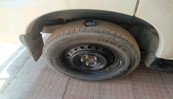 2018 Mahindra Scorpio S7, Diesel, Manual, 1,17,742 km, tyre