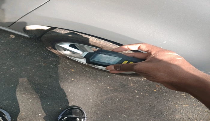 2011 Volkswagen Vento HIGHLINE 1.6 MPI, Petrol, Manual, 1,06,662 km, tyre