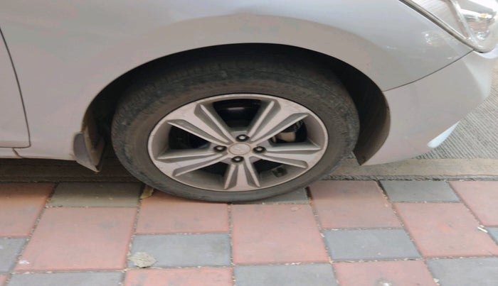 2017 Hyundai Verna 1.6 SX (O) CRDI MT, Diesel, Manual, 1,58,300 km, tyre