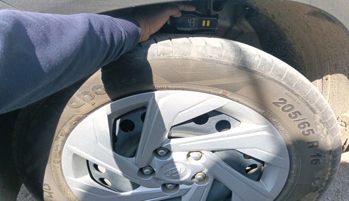 2023 Hyundai Creta EX 1.5 PETROL, Petrol, Manual, 17,370 km, tyre