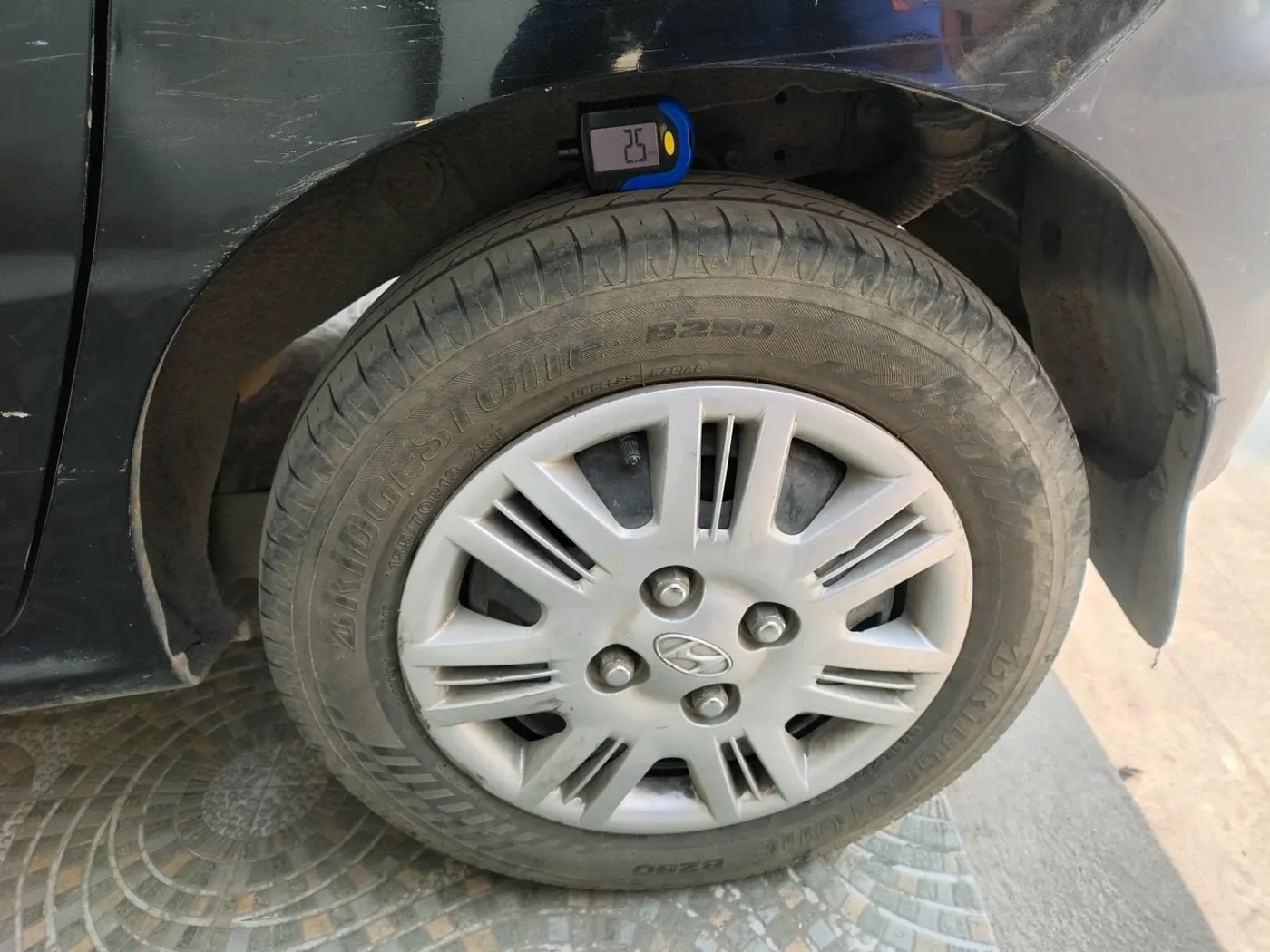 2010 Hyundai Santro Xing GLS, Petrol, Manual, 56,760 km, tyre