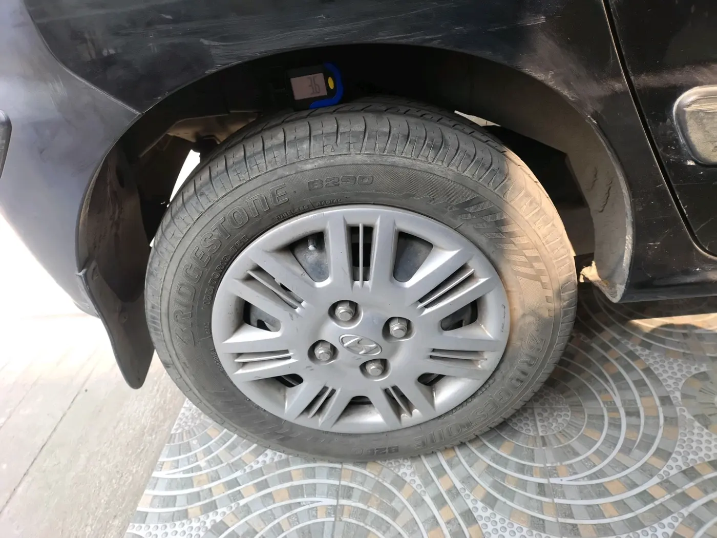 2010 Hyundai Santro Xing GLS, Petrol, Manual, 56,760 km, tyre
