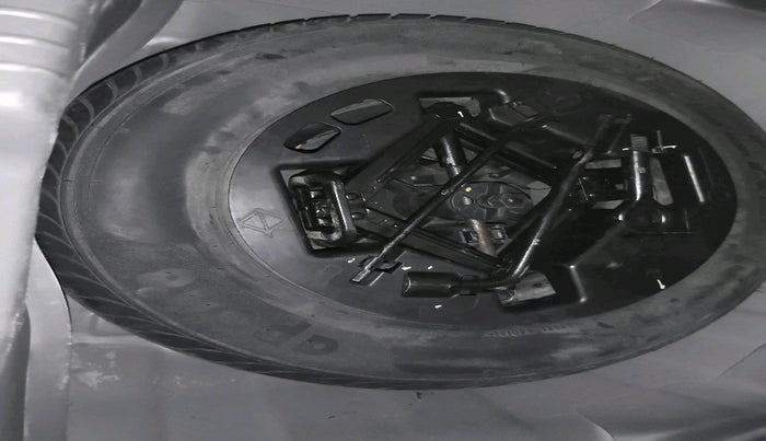 2012 Hyundai i10 MAGNA 1.1, Petrol, Manual, 45,048 km, tyre