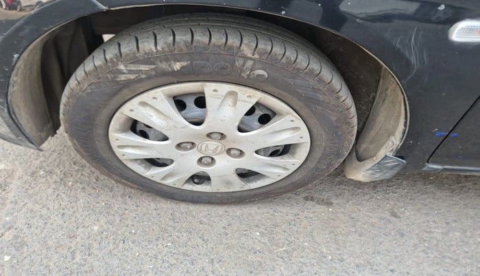 2013 Honda Brio S MT, Petrol, Manual, 59,206 km, tyre