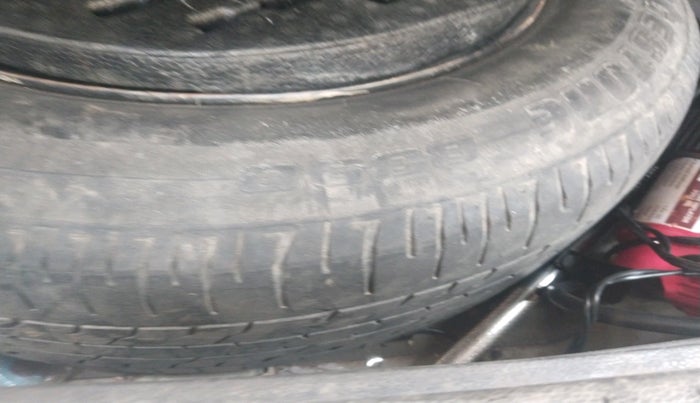 2016 Hyundai Creta SX 1.6 DIESEL, Diesel, Manual, 1,76,234 km, tyre