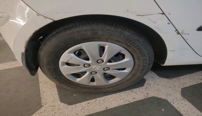 2011 Hyundai i10 MAGNA 1.2, Petrol, Manual, 30,433 km, tyre