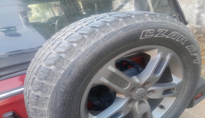 2021 Mahindra Thar LX D 4WD MT CONVERTIBLE, Diesel, Manual, 70,204 km, tyre