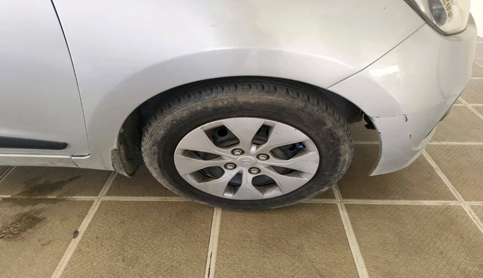 2016 Hyundai Xcent S 1.2, Petrol, Manual, 89,912 km, tyre