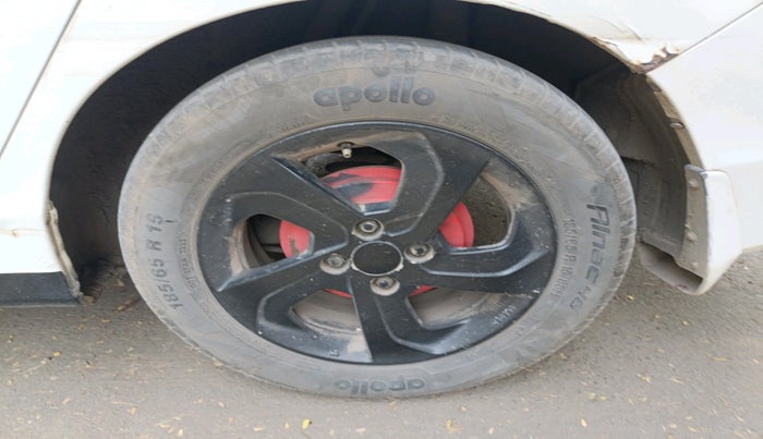 2015 Honda City 1.5L I-VTEC V MT, CNG, Manual, 91,436 km, tyre