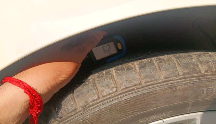 2012 Hyundai Verna FLUIDIC 1.6 VTVT SX AT, Petrol, Automatic, 1 km, tyre