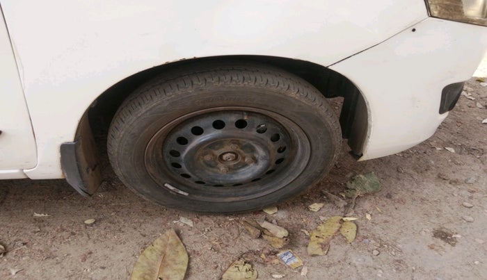 2013 Maruti Wagon R 1.0 VXI, Petrol, Manual, 62,600 km, tyre
