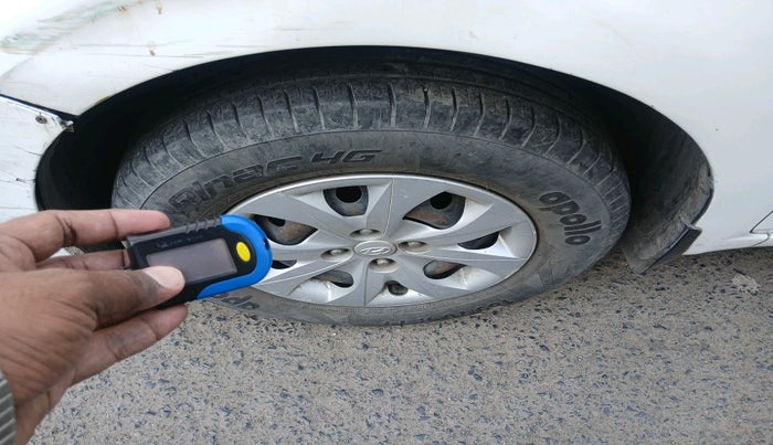 2015 Hyundai Elite i20 MAGNA 1.2, Petrol, Manual, 95,934 km, tyre