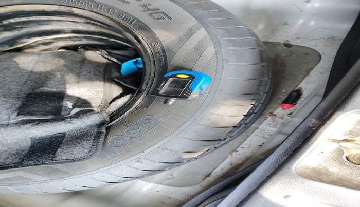 2022 Hyundai Creta SX 1.5 PETROL, Petrol, Manual, 82,326 km, tyre