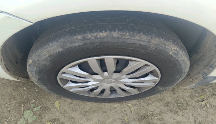 2013 Maruti Swift Dzire VXI, CNG, Manual, 92,763 km, tyre