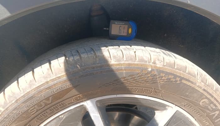 2018 Audi Q3 35 TDI Quattro, Diesel, Automatic, 1,05,000 km, tyre