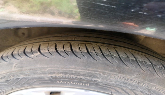 2019 Honda Amaze 1.2L I-VTEC VX, Petrol, Manual, 1,17,736 km, tyre