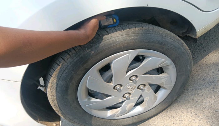 2019 Hyundai NEW SANTRO SPORTZ CNG, CNG, Manual, 50,737 km, tyre