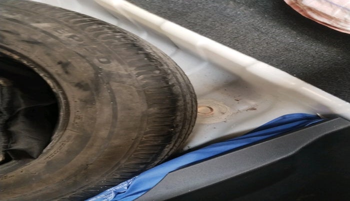 2024 Tata ALTROZ XM PLUS PETROL, Petrol, Manual, 16,240 km, tyre