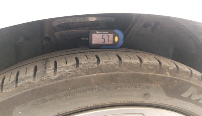 2024 Tata ALTROZ XM PLUS PETROL, Petrol, Manual, 16,240 km, tyre