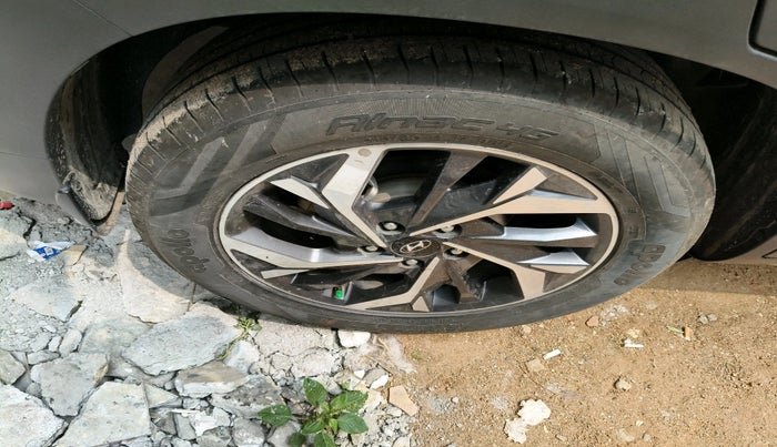 2021 Hyundai Creta SX (O) AT 1.5 DIESEL, Diesel, Automatic, 68,730 km, tyre