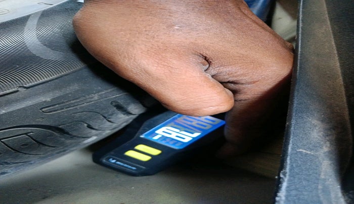 2012 Maruti Swift VXI, Petrol, Manual, 35,157 km, tyre