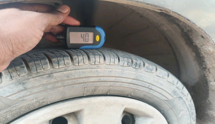 2012 Maruti Wagon R 1.0 LXI, CNG, Manual, 38,478 km, tyre