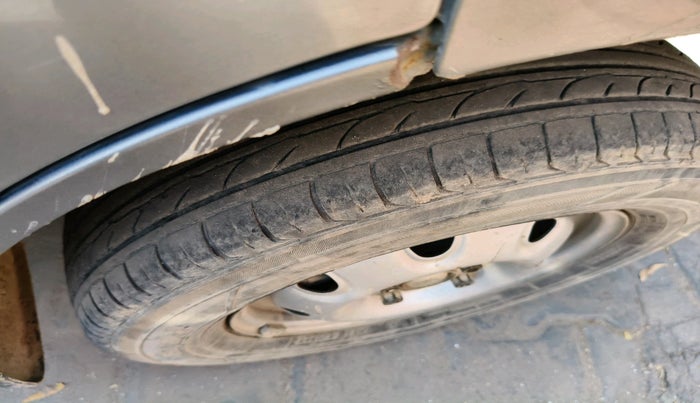 2020 Maruti Eeco 5 STR WITH A/C+HTR CNG, CNG, Manual, 61,349 km, tyre