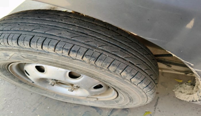 2020 Maruti Eeco 5 STR WITH A/C+HTR CNG, CNG, Manual, 61,349 km, tyre