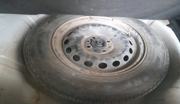 2015 Fiat Punto EVO DYNAMIC 1.2, Petrol, Manual, 66,932 km, tyre