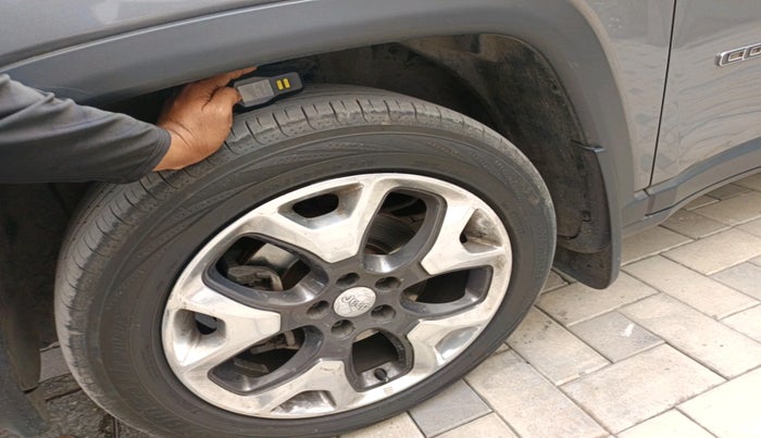 2018 Jeep Compass LIMITED PLUS DIESEL, Diesel, Manual, 1,11,671 km, tyre