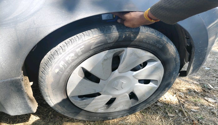 2015 Maruti Celerio VXI CNG, CNG, Manual, 1,73,000 km, tyre