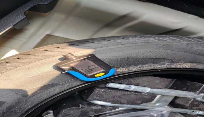 2022 MG ASTOR SMART 1.5 MT, Petrol, Manual, 37,689 km, tyre