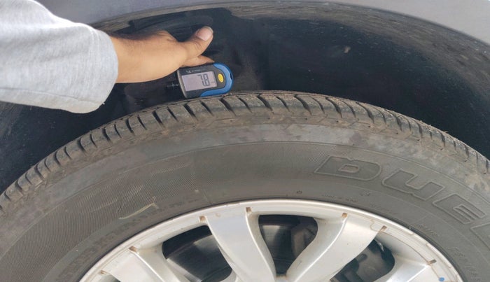 2018 Mahindra XUV500 W10, Diesel, Manual, 78,766 km, tyre