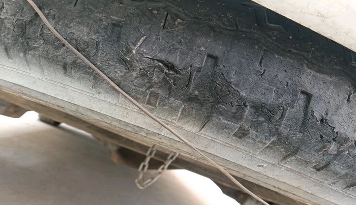 2011 Toyota Fortuner 3.0 4X4 MT, Diesel, Manual, 1,28,384 km, tyre