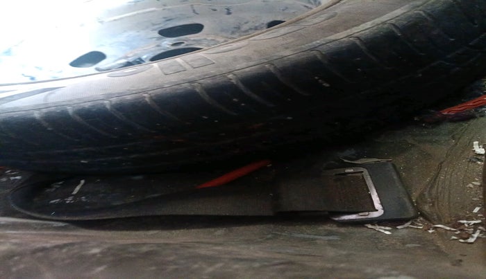 2018 Renault Kwid RXT 0.8, Petrol, Manual, 1,18,164 km, tyre