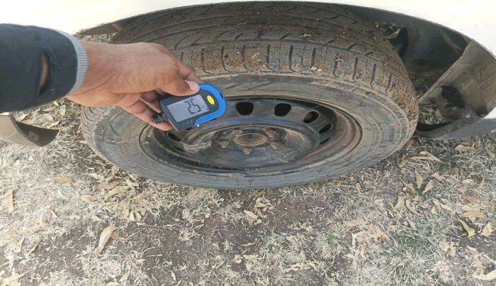 2018 Mahindra MARAZZO M4 8 STR, Diesel, Manual, 1,39,700 km, tyre