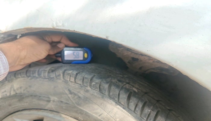 2011 Hyundai Accent EXECUTIVE, CNG, Manual, 1,20,380 km, tyre