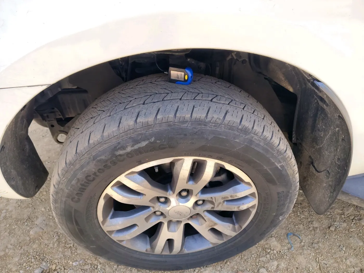 2018 Ford Endeavour TITANIUM 3.2 4X4 AT, Diesel, Automatic, 1,38,300 km, tyre