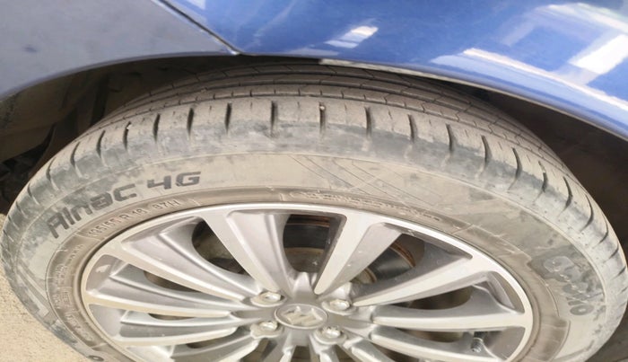 2018 Maruti Ciaz ALPHA  AT 1.5 SHVS PETROL, Petrol, Automatic, 52,720 km, tyre