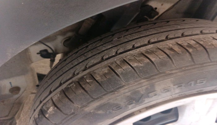 2019 Hyundai VENUE S 1.2, Petrol, Manual, 25,311 km, tyre