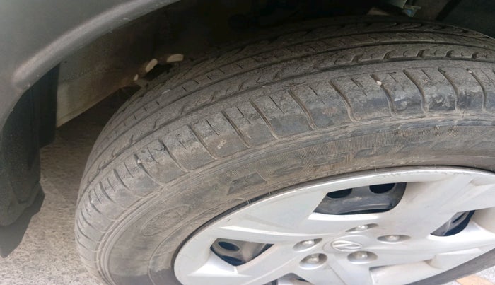 2019 Hyundai VENUE S 1.2, Petrol, Manual, 25,311 km, tyre