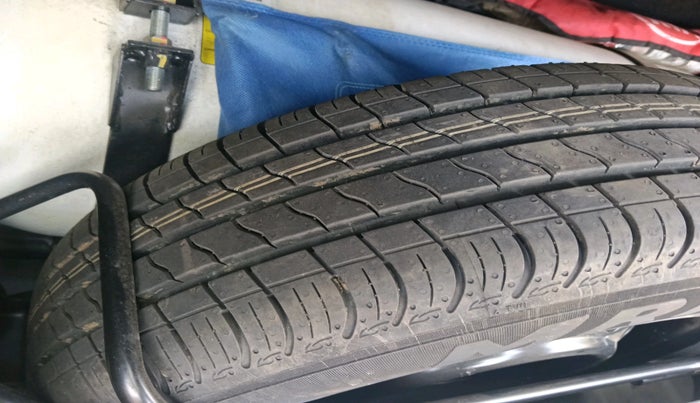 2024 Maruti New Wagon-R VXI CNG 1.0, CNG, Manual, 36,878 km, tyre