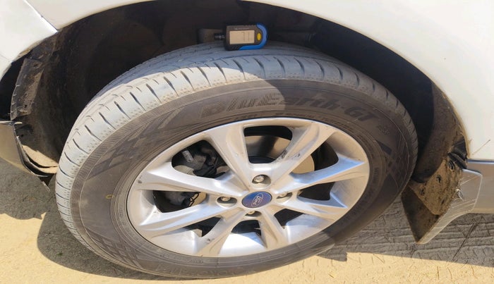 2018 Ford Ecosport TITANIUM 1.5L PETROL, CNG, Manual, 97,931 km, tyre