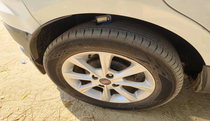 2018 Ford Ecosport TITANIUM 1.5L PETROL, CNG, Manual, 97,931 km, tyre