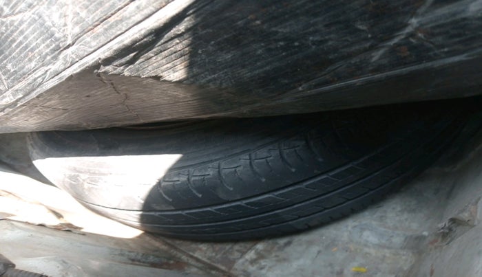 2013 Toyota Etios GD, Diesel, Manual, 1,74,014 km, tyre