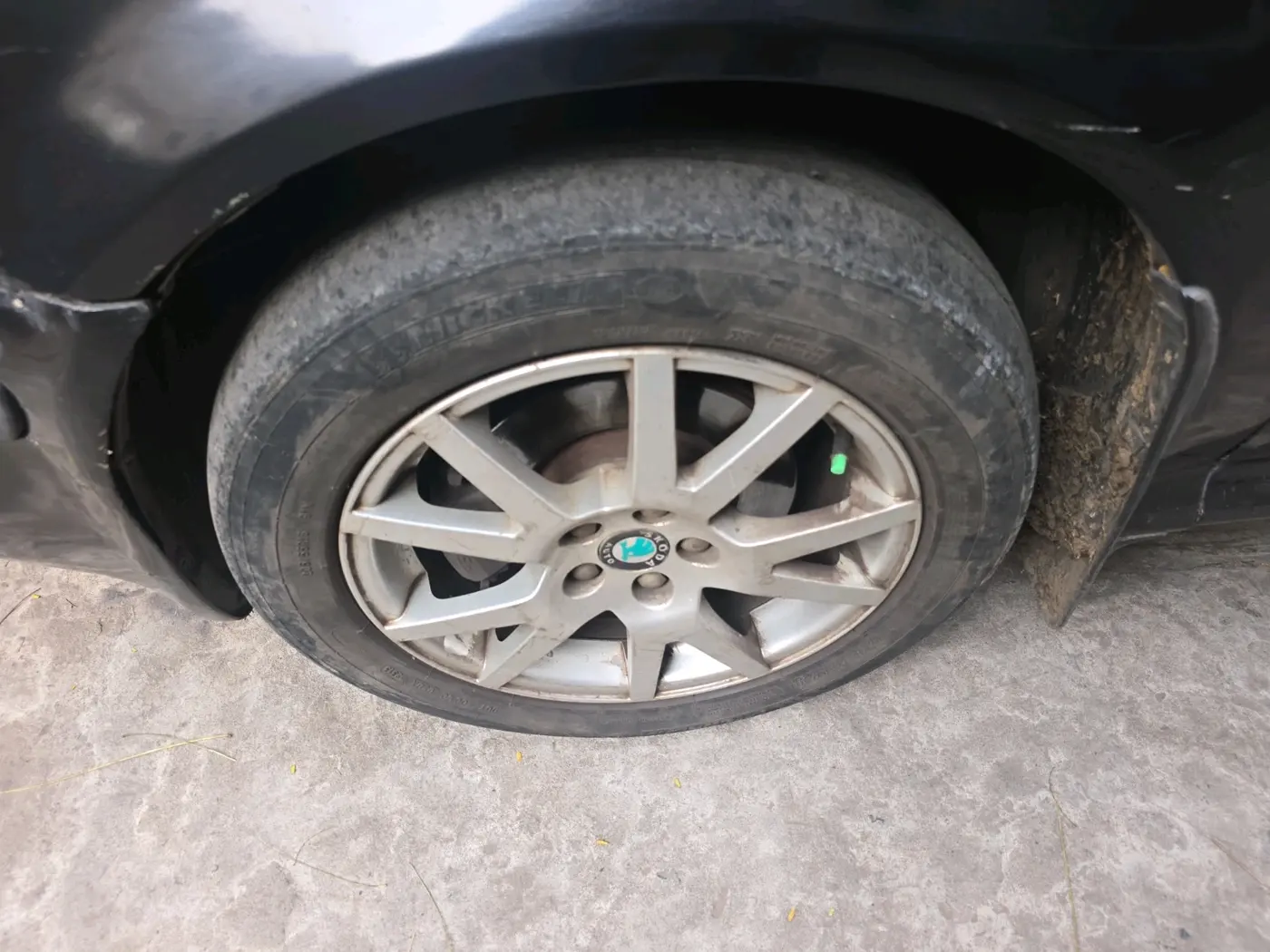 2006 Skoda Octavia RIDER 1.9 TDI, Diesel, Manual, 1,19,894 km, tyre
