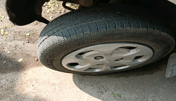 2016 Tata Nano TWIST XTA, Petrol, Automatic, 19,878 km, tyre